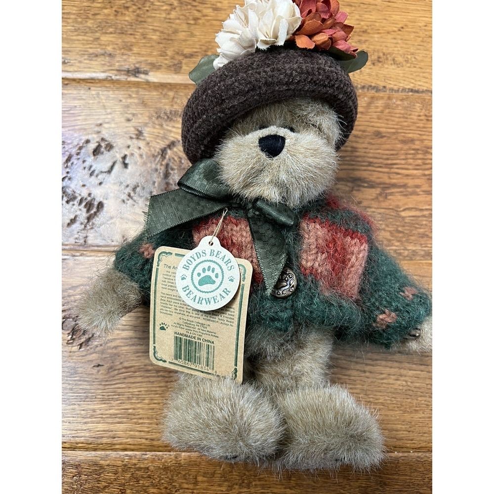 Pre Owned 8" Boyds Bears Jointed Plush Bear AUNT FANNY FREMONT 918350 with tags